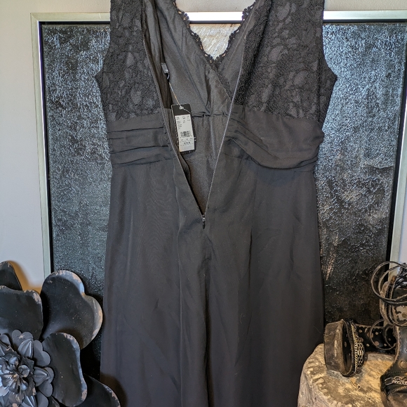 Stunning NWT beauty. - Picture 5 of 7